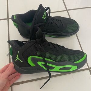 Jordan Tatum 1 “Green Strike” size 7Y